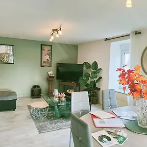 Apartment Du Marche Dinan